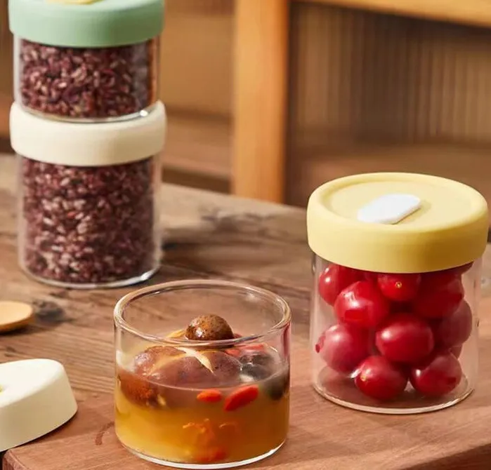 round glass food containers with lids