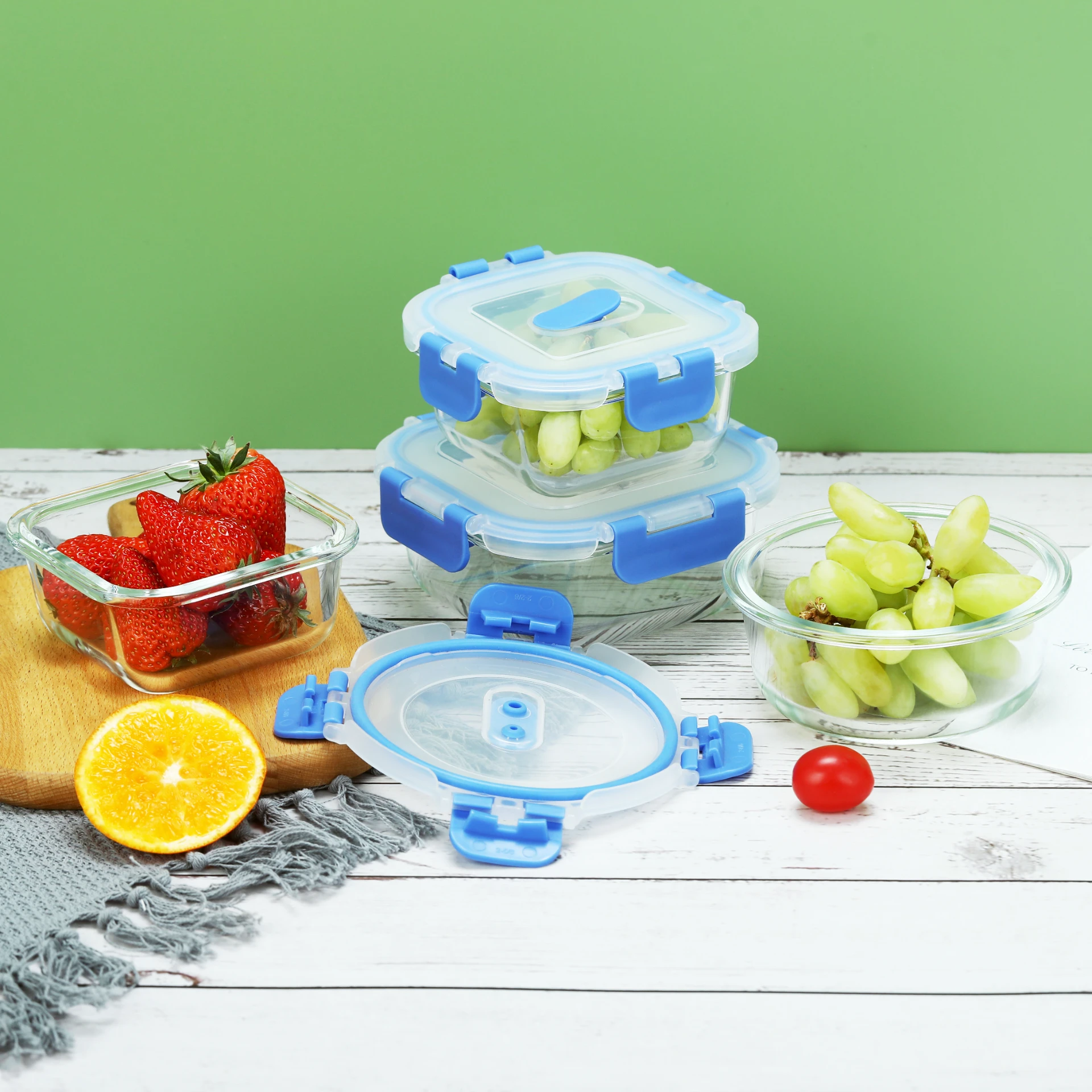 The Practical Appeal of Glass Containers with Plastic Lids